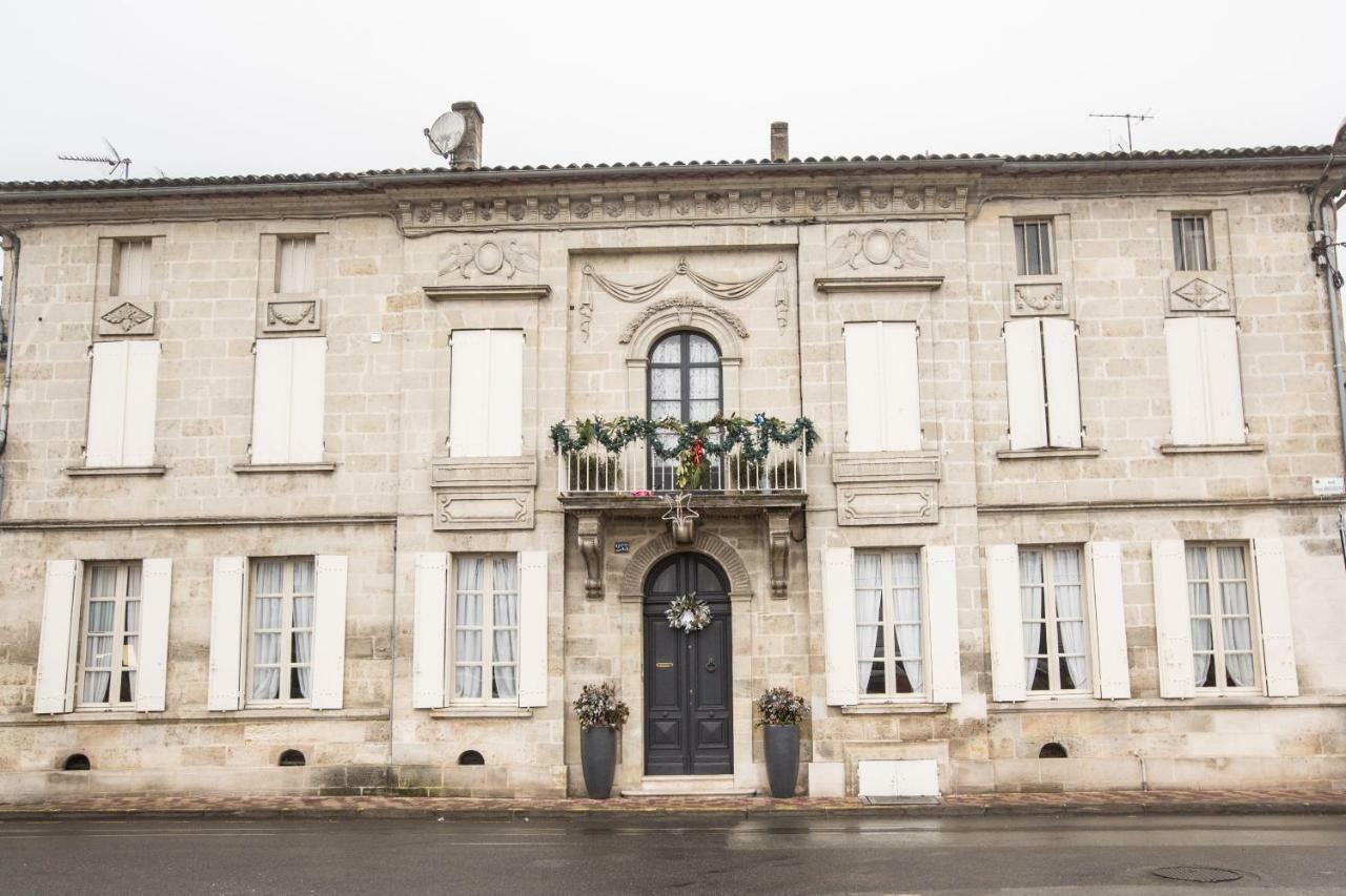 ホテルLe Grand Echiquier Coutras エクステリア 写真